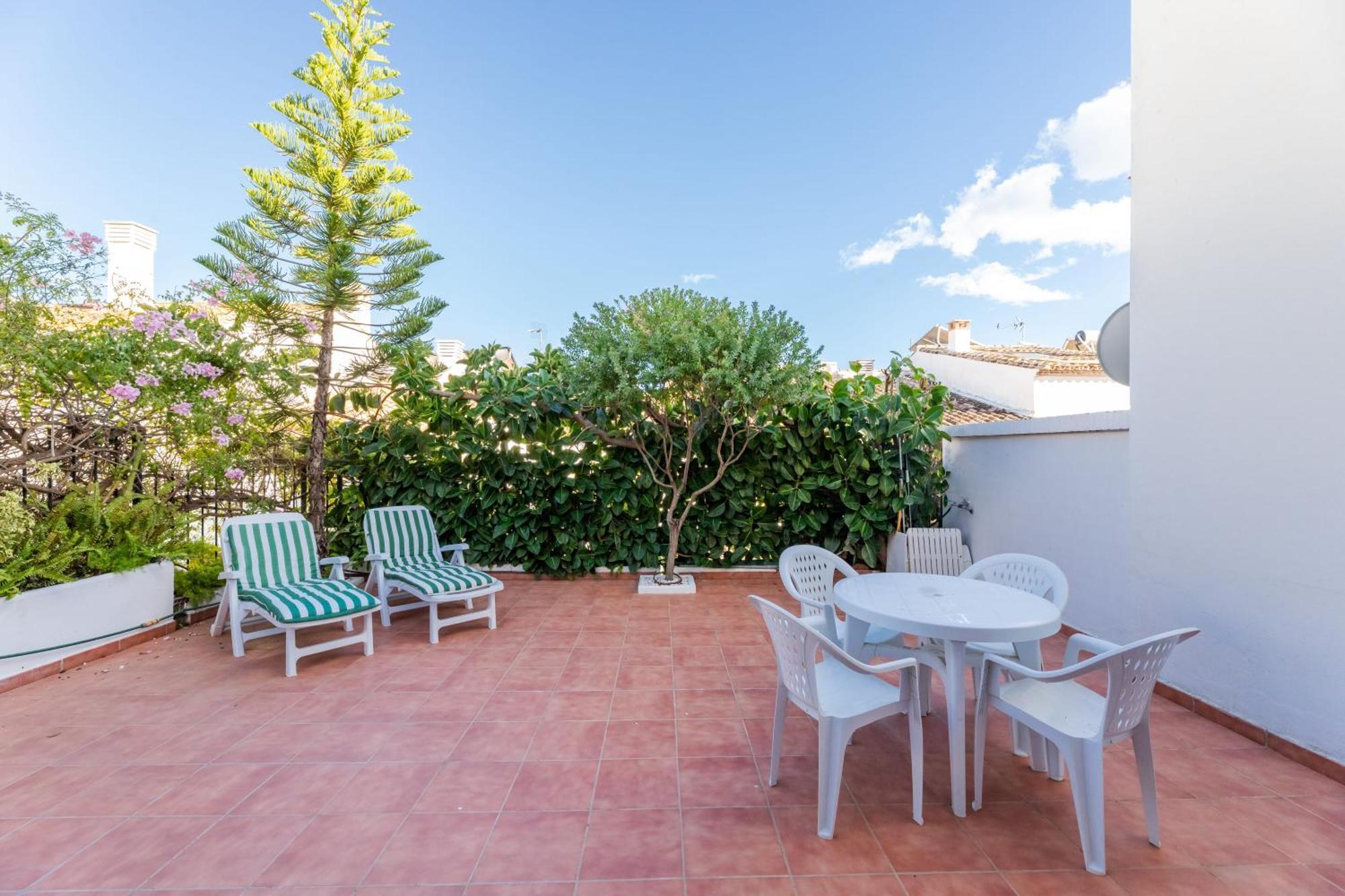 Casa Jardines Del Sol - C4 *